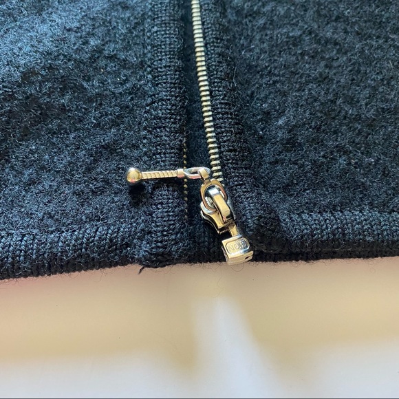 100% Wool Women's Zip Up Vest Black  | Size M/L - Picture 2 of 9